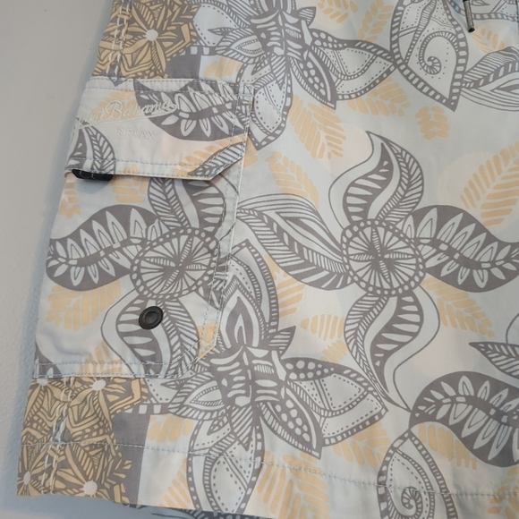 Tommy Bahama Board Shorts Mens Large Lined Cargo EUC Surfer Beach Cotton - Picture 2 of 10